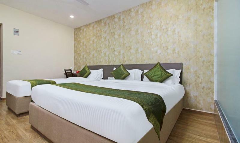 Ocean Suites Hotel Мумбаи Экстерьер фото