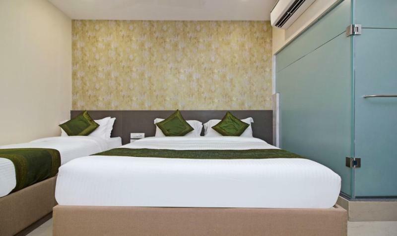 Ocean Suites Hotel Мумбаи Экстерьер фото